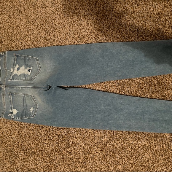 Size 0 American Eagle Skinny Jeans - Picture 4 of 4
